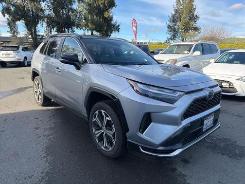 2025 Toyota RAV4 Hybrid SE