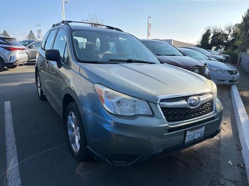 2015 Subaru Forester 2.5i