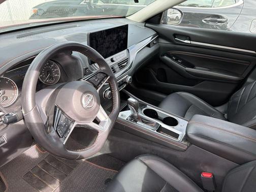 2023 Nissan Altima SR FWD