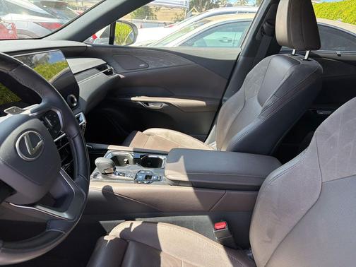 Eminent White Pearl 2023 Lexus RX 350 Luxury