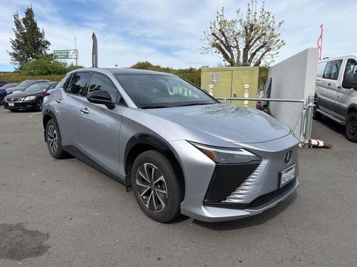 2024 Lexus RZ 300e Premium