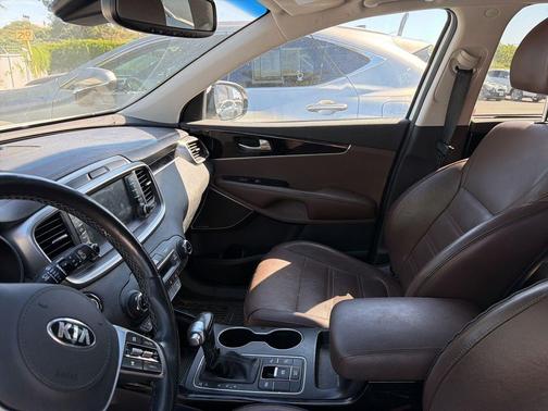 Snow White Pearl 2019 Kia Sorento SX