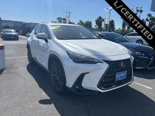 2023 Lexus NX 450h+ Luxury