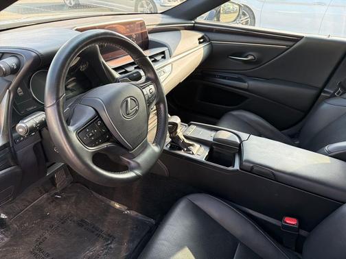 2021 Lexus ES 350 Base