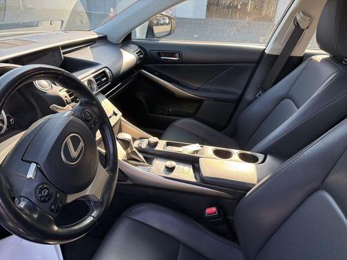 2016 Lexus IS 200t Base