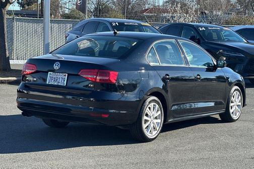 2015 Volkswagen Jetta Man SE