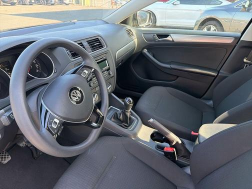 2015 Volkswagen Jetta Man SE