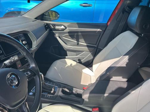 2019 Volkswagen Jetta 1.4T R-Line
