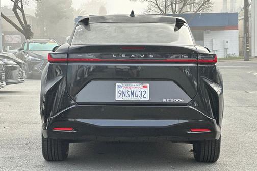 2024 Lexus RZ 300e Premium