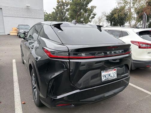 2024 Lexus RZ 300e Premium