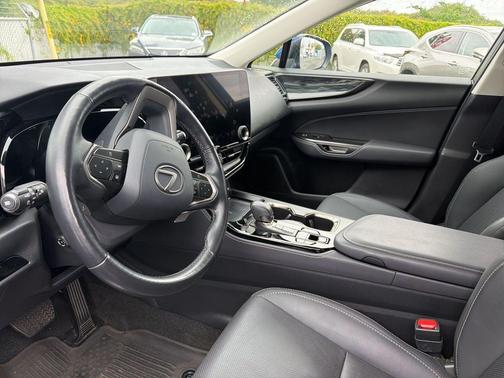 2024 Lexus NX 350h Premium