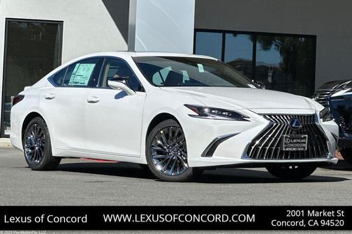 2025 Lexus ES 300h Luxury