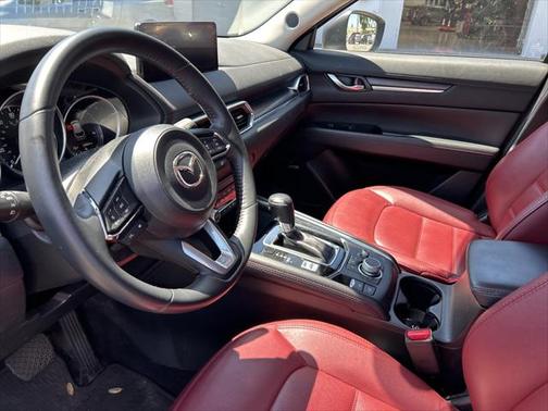 2023 Mazda CX-5 Carbon Edition