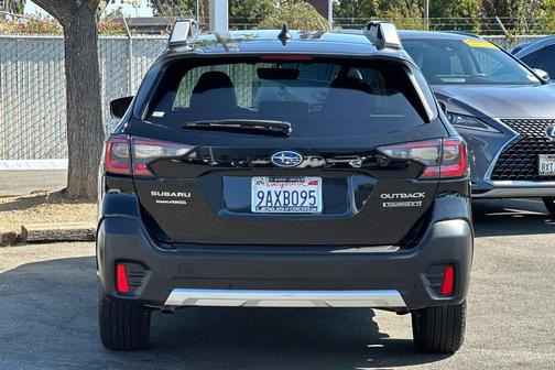 2022 Subaru Outback Touring XT