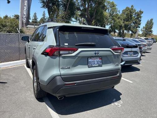 2021 Toyota RAV4 Hybrid XLE Premium
