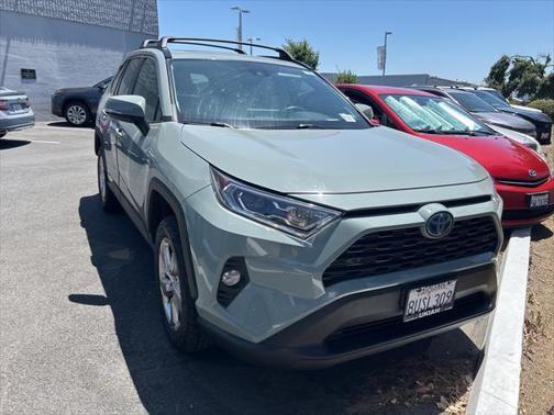 2021 Toyota RAV4 Hybrid XLE Premium
