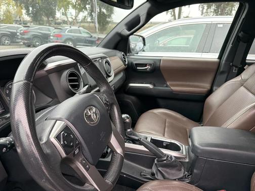 2017 Toyota Tacoma Limited