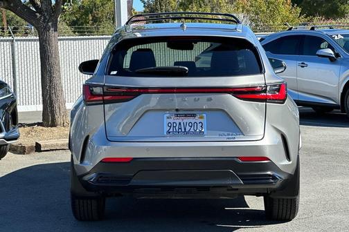 2025 Lexus NX 350h Premium