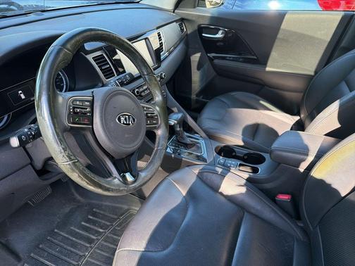 2018 Kia Niro Touring
