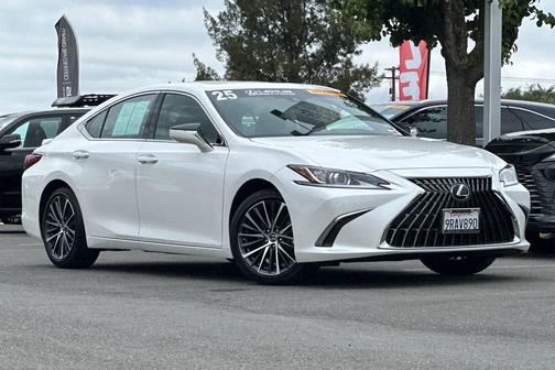 2025 Lexus ES 300h Base