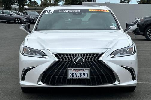 2025 Lexus ES 300h Base