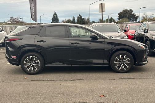 2024 Lexus RZ 300e Premium