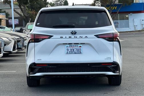 2024 Toyota Sienna XSE 7 Passenger