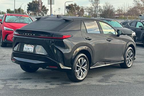2025 Lexus RZ 300e 300e Premium