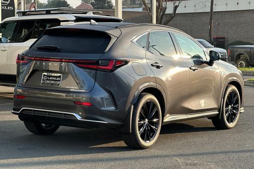 2026 Lexus NX 450h+ F SPORT Handling