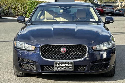 2017 Jaguar XE 25t Premium