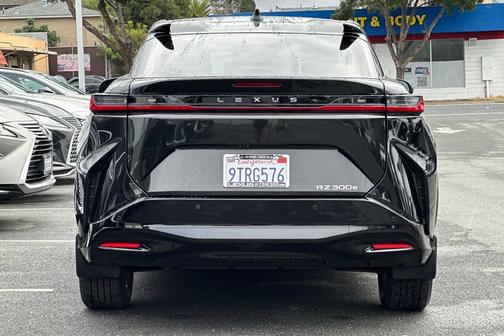 2025 Lexus RZ 300e 300e Premium