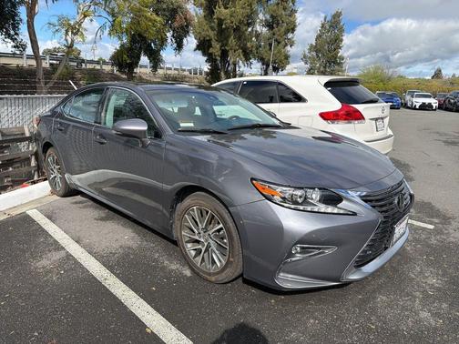 2017 Lexus ES 350 Base