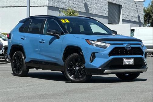 2022 Toyota RAV4 Hybrid SE