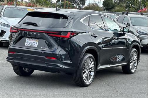 2022 Lexus NX 350h Luxury