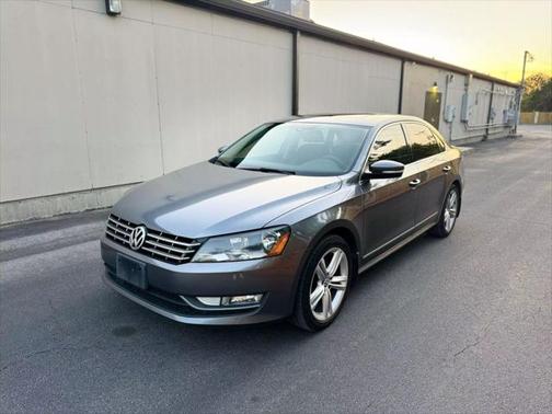 2014 Volkswagen Passat 1.8T Auto SEL Premium