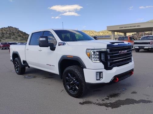 2022 GMC Sierra 1500 AT4