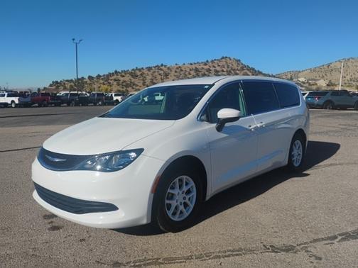 2018 Chrysler Pacifica LX