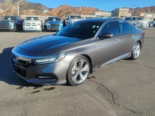 2018 Honda Accord TOURING 2.0T