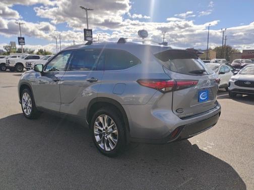 2023 Toyota Highlander LIMITED