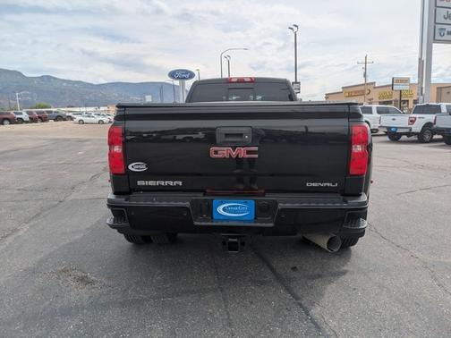 2018 GMC Sierra 1500 DENALI