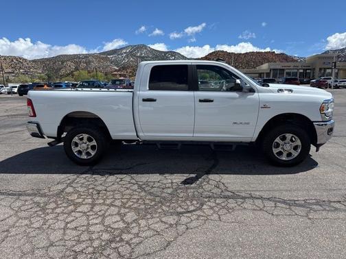Bright White Clearcoat 2022 RAM 2500 BIG HORN