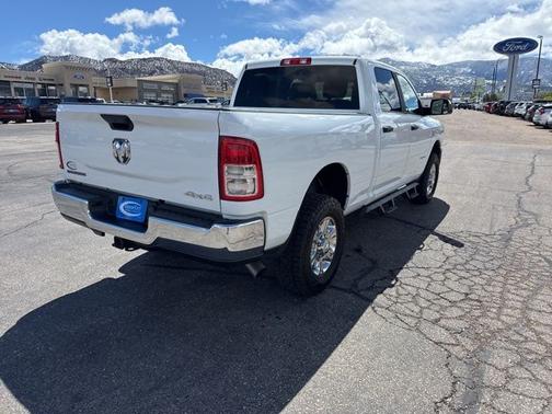 Bright White Clearcoat 2022 RAM 2500 BIG HORN