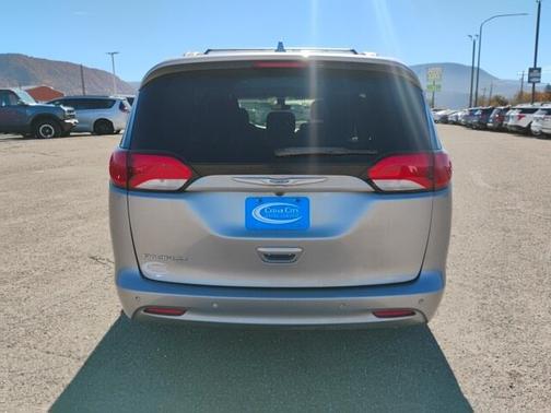 2018 Chrysler Pacifica TOURING