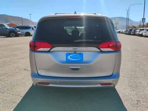 2018 Chrysler Pacifica TOURING