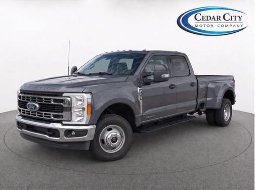 CARBONIZED GRAY 2024 Ford F-350 XLT