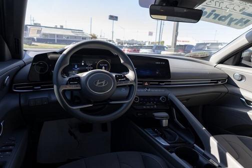 2024 Hyundai ELANTRA HEV Blue