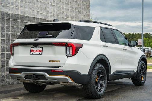 Star White Metallic Tri-Coat 2026 Ford Explorer Tremor