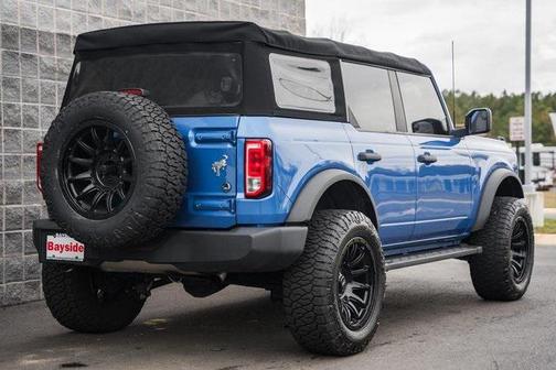 2022 Ford Bronco Base