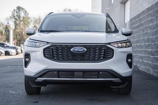 2026 Ford Escape PHEV SE