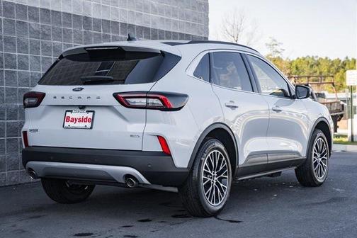 2026 Ford Escape PHEV SE